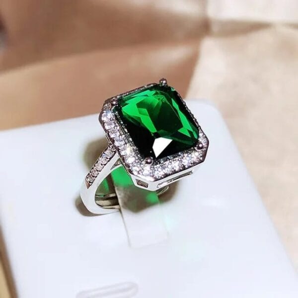 Diamond Cut Ring Green Color সবুজ রঙের গর্জিয়াস লুক