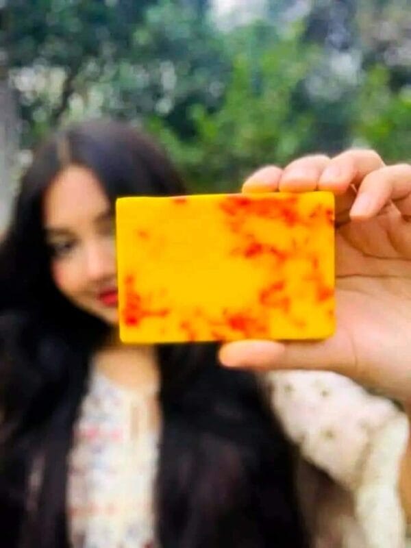 Premium Saffron Goat Milk Soap – 100g প্রাকৃতিকভাবে ত্বক উজ্জ্বল এবং মসৃণ করুন