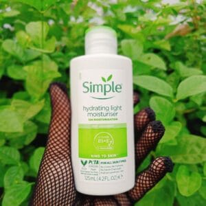 Simple Kind to Skin Hydrating Light Moisturiser - 125ml Sensitive Skin Care