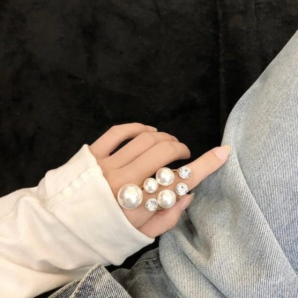 Zircon Large Pearl Ring স্টাইল আর আভিজাত্যের মিশেল
