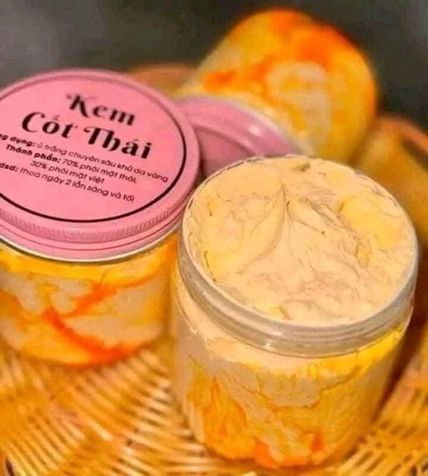 Kem Cot Thai Body Cream – 250gm উজ্জ্বল ও মসৃণ ত্বকের জন্য