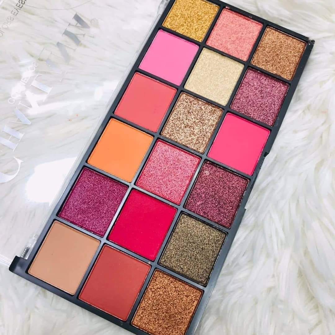 Best-Chanlanya-18-Color-Eyeshadow-Palette-–-ম্যাট-এবং-গ্লিটার-শেডে-গ্ল্যামারাস-লুক.jpg Best-Chanlanya-18-Color-Eyeshadow-Palette-–-ম্যাট-এবং-গ্লিটার-শেডে-গ্ল্যামারাস-লুক.jpg