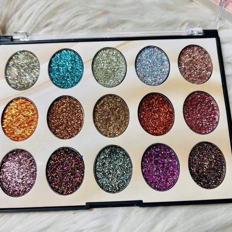 Best Missrose 15 Colors Glitter Palette – চোখের মেকআপের জন্য গ্ল্যামারাস পছন্দ