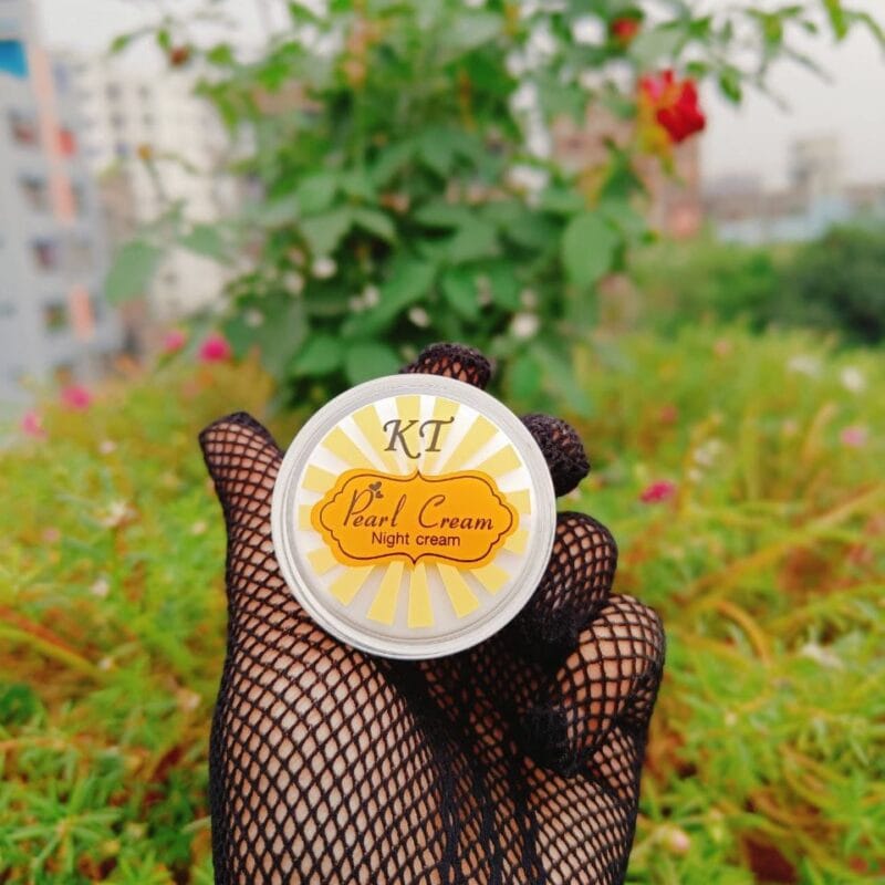 Powerful KT Gold Plus Pearl Night Cream – 10gm | সেরা নাইট ক্রীম ত্বক উজ্জ্বল এবং মসৃণ করার জন্য